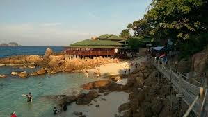 Redang reef resort ⭐ , malaysia, kuala terengganu, 167 jalan bandar kuala terenggan: Redang Reef Resort View From The Walkway Resort Views Places