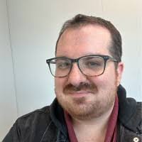 Michael Mannello's Instagram, Twitter & Facebook