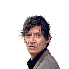 See-joel? See. Joel. Zei jij nou echt See-joel? Zeg het nog eens?'