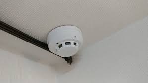 When starnes opened up the smoke detector, he found a camera and a microphone inside. Korean Couple Goes On Vacation Finds Hidden Camera In Their Airbnb Koreaboo