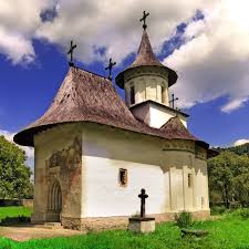 Biserica Din Pătrăuţi Județul Suceava A Fost Ctitorită In Anul 1487 De Către ștefan Cel Mare și Este Cea Mai Veche Biserică Ort Church Monastery House Styles