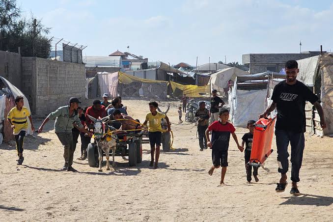 At least 73 people seeking aid in Gaza killed by Israeli gunfire on Sunday, health ministry says | CNN