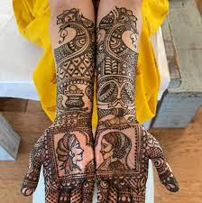 With over 15 years of experience, sakhi is professionally trained and has mastered the art of henna/mehandi designs, and instant henna tattoos. Manus Henna Tattoos At Jacksonville Fl Facebook