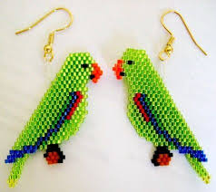 Hand Beaded Male Eclectus Parrot Earrings By Beadfairy1 On Etsy 15 00 Boncuk Desenleri Boncuk Boncuk Isi