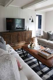 If you're like most people, thinking of ways to spruce up your living room probably results in lots of overwhelming ideas. Vintage Modern Fall Living Room Decor Ideas