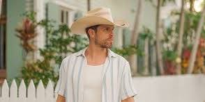 Dustin Lynch