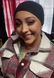 Grand opening beauty supply store in Elvis Presley shopping center over 250  people is out there in line early some been in line at 6:00am (check  comments) 😳🤦‍♂️‼️ famous TikTok Jonathan is