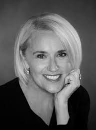 2318 Heydon Cir W, Naples, FL 34120