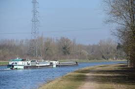Wavrin Canal Peniche Peniche Dunkerque Geographie