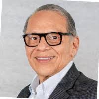 Hugo Mandujano's Instagram, Twitter & Facebook