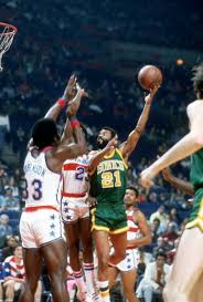 Nba basketball picks, nba power rankings, basketball odds, player stats, scores, teams, and schedules. Archie Clark Of The Seattle Supersonics Shoots Over Dennis Duval And Truck Robinson Of The Baltimo Basketball Games Online Seattle Sports Basketball Scoreboard