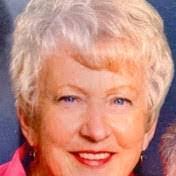 Amber Parmelee's Instagram, Twitter & Facebook