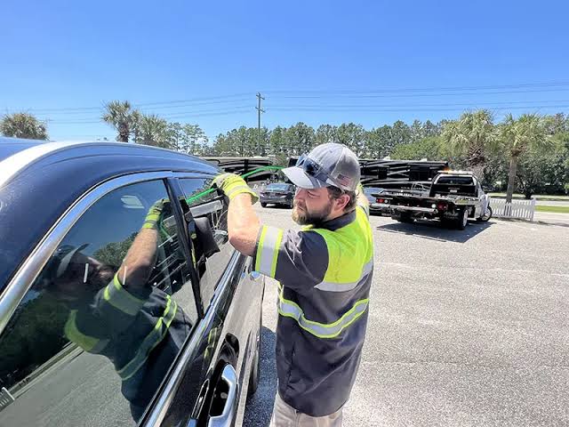 Lockout Service - 888 TOWS