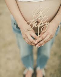 urakoさんはinstagramを利用しています マタニティフォトの連投ですが もし良かったらお付き合い下さい お腹の真ん中に かなりしっかり 正中線 これもきっと妊婦の思い出 今しかない姿を 記念に残しておけて良かった マタニティフォト