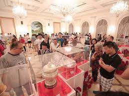 The istana is the official residence and office of the president of singapore and is also the office of the during the open house, a variety of festivals are hosted on the grounds. The Istana Invites All To Check Out The President S Sweet Digs On May 1
