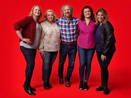 Read about what kody's job besides being a reality star and how he makes but since kody and his wives meri, robyn, christine, and janelle have a lot of mouths to feed and homes to maintain, fans are wondering about the brown. Sister Wives Kody And Meri Brown Celebrate Their Non Anniversary People Com
