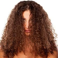 8 Ways You Re Damaging Your Curls Whether You Realize It Or Not Naturallycurly Com