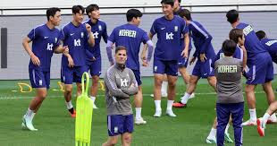 어수선한 축구 대표팀, 우즈베크 만난다