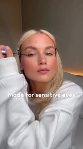 Lash lift + Tint + Henna Brow 'natural tint' For this gorgeous gal 💫 Swipe  ➡️ to see transformation Henna tint has the ability to colour stubborn  hair, whilst staining skin underneath,