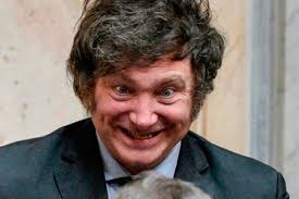 Vetan en Perú a Antauro Humala, el “Hitler peruano”, por Ricardo Monzón  Kcomt