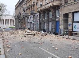 Terremoto napoli, terremoto croazia, terremoto trieste. Terremoto In Croazia Due Scosse Di Magnitudo 5 4 E 4 6 A Zagabria Video Open