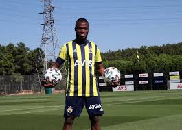 Gaziantep maçında sakatlanan enner valencia'dan sevindirici haber geldi. Son Dakika Fenerbahce De Enner Valencia Nin Lisansi Cikti Fener Alayi