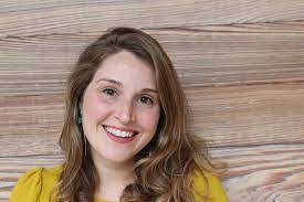 Stephanie Meeks's Instagram, Twitter & Facebook