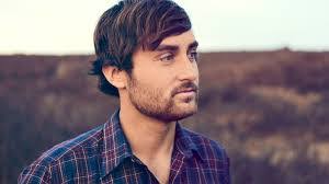 Evan Wickham's Instagram, Twitter & Facebook