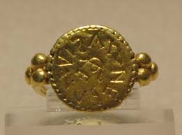 This video shows you how to pronounce signet Signet Wiktionary