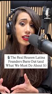 👋🏽 Well that was something! Facebook and Instagram may have been down but  we're still here prepping for 1-Day Summit! Hustle + Socialize is back  IN-PERSON with a 1-day Summit