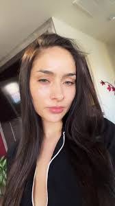 Jasmine Ramos's Instagram, Twitter & Facebook