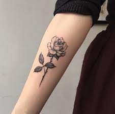 Pin By Julie Mae On Tattos Tattoos Rose Tattoos Flower Tattoos