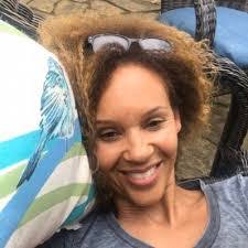 Shannon Marshall's Instagram, Twitter & Facebook