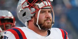 Falcons claim former Patriots OL Andrew Stueber, waive WR JaQuae Jackson