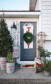 Prextext christmas candy cane pathway markers, set of 10, available at amazon, $51.95. Gorgeous Outdoor Christmas Decorations 32 Best Ideas Tutorials A Piece Of Rainbow
