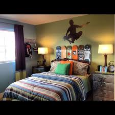 Some Uniqueness Of Skateboard Bedroom Decor For Kids Exciting Small Skateboard Decor With Bed Drapes Grey W Skateboard Bedroom Skateboard Room Boys Room Decor