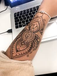 Pin By Valentina Signorelli On Tatuagens Cuff Tattoo Cool Forearm Tattoos Mandala Hand Tattoos