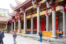 縄文土器(花輪台,茅山,諸磯,五領ヶ台,下小野,堀之内,安行ⅰⅱ) 三中校庭遺跡 市川市曽谷3丁目2 縄文 縄文土器(茅山,花積下層,関山,浮島,諸磯,加曽利e,堀之内)。集落跡、住居跡。古墳時代の土師器・須恵器も出土。 高徳保遺跡 市川市曽谷1丁目3付近 縄文 å°æ¹¾ã® å•†å£²ã®ç¥žæ§˜ãŒã„ã‚‹è¡Œå¤©å®® ã«è¡Œã£ã¦åˆ‡å®Ÿã«ãŠé¡˜ã„ã—ã¦ããŸ ãƒ•ã‚§ã‚¤ãƒãƒªãƒƒãƒˆå°æ¹¾