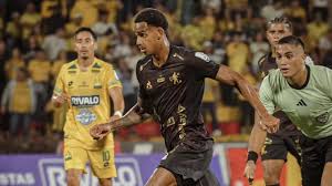 Bucaramanga vence a América en Copa BetPlay: ¿Crisis Escarlata? - Imagen principal del artículo
