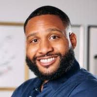 Derek Warmington's Instagram, Twitter & Facebook