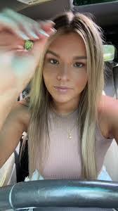 Tammy Dillow's Instagram, Twitter & Facebook