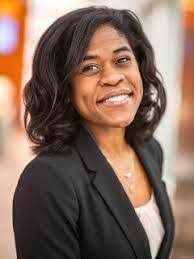 Ashley Loren's Instagram, Twitter & Facebook