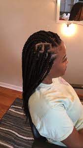Medium Lightweight Knotless Box Braids Black Girl Braided Hairstyles Crochet Braids Hairstyles Box Braids Styling