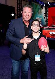 Dan Marino Has An Autistic Son Who Was Arrested In 2014 Inside His Fatherhood