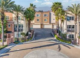 13 Larry Beard Dr, South El Monte, CA 91733