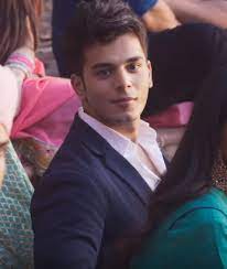 Siddharth Sharma Actor Wiki Age Girlfriend Family Biography Career In an exclusive interview with lehren, splitsvilla 10 contestant siddharth sharma has revealed his ideal match, akshata's secrets. siddharth sharma actor wiki age