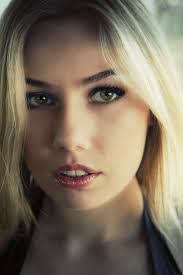 Lilly Roman's Instagram, Twitter & Facebook