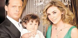 En entrevista con yordi rosado, jorge el burro van rankin reveló que de nueva cuenta se distanció de luis miguel, pues el cantante se molestó por algo que realizó su actual esposa. Luis Miguel La Serie Temporada 2 Como Negocian Con Su Ex Aracely Arambula