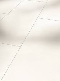 Many stone suppliers publishing white quartz stone flooring products. Parador Laminat Trendtime 4 Painted White Grossformat 4v