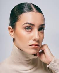 Dolcevita Weekend Max Mara, giacca e pantalone Alessia Santi, cappotto  teddy Guess 🧸